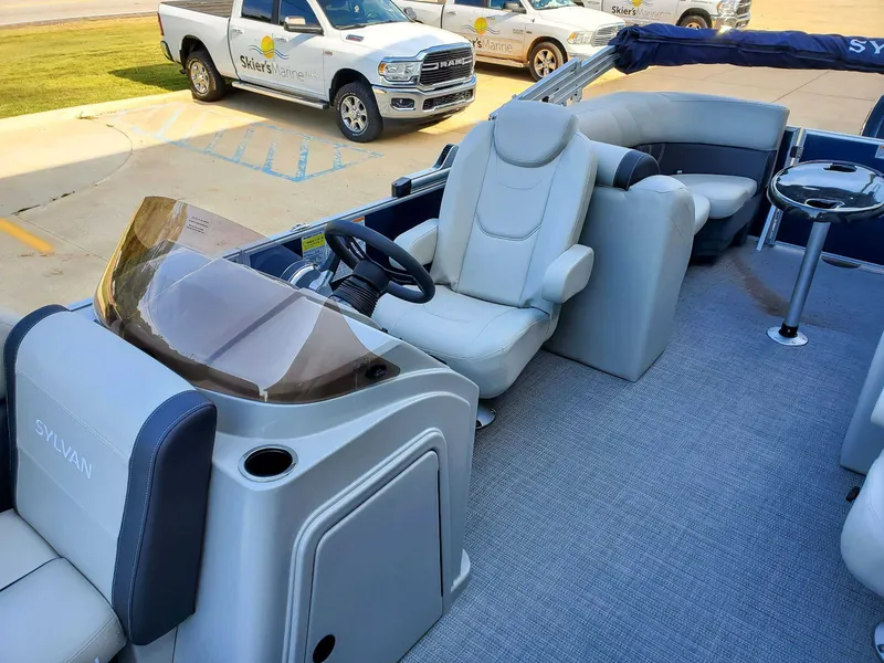 Slide: The Image of Sylvan Mirage 8522 LZ 2023 - 20