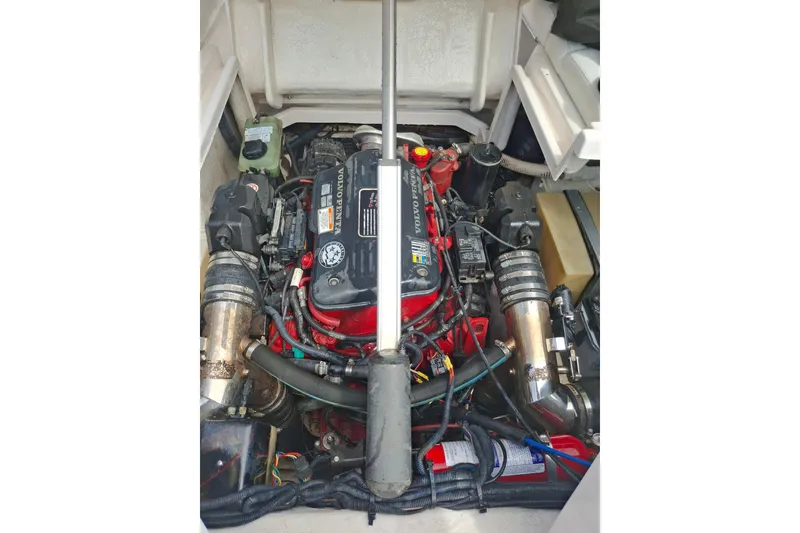 Slide: The Image of Engine compartment of a 2008 Regal 2700 Bowrider with Volvo Penta engine. - 20