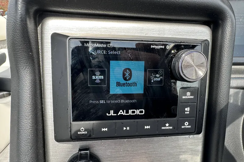 Slide: The Image of JL Audio MediaMaster 105 control panel in 2024 Veranda VP Tower 25 RCT boat. - 29