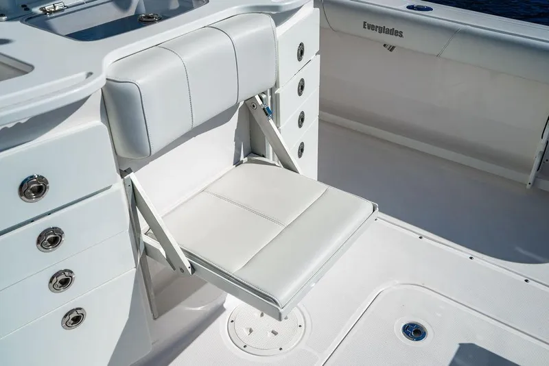 Slide: The Image of 2019 Everglades 355 Center Console with foldable seat. - 44