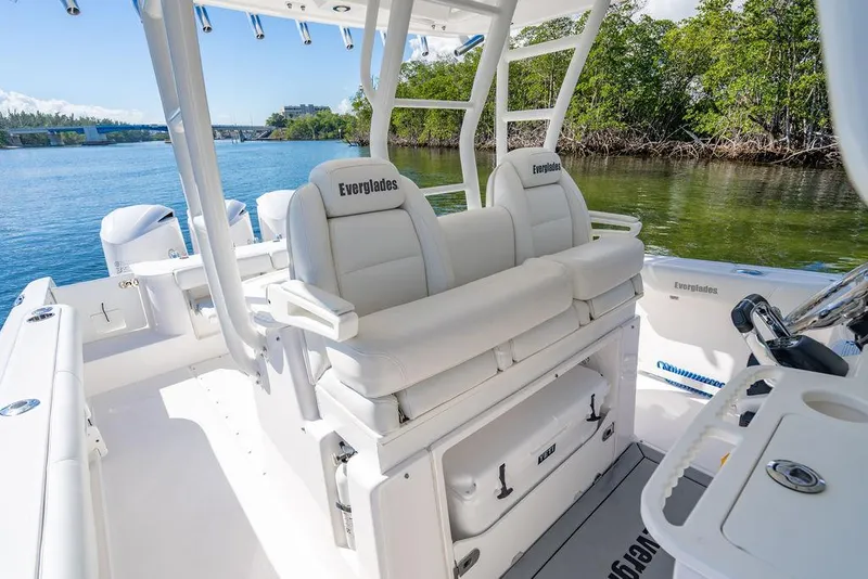 Slide: The Image of Interior view of 2019 Everglades 355 Center Console boat. - 47