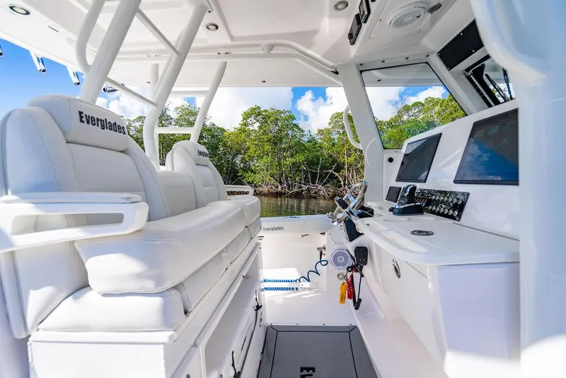 Slide: The Image of Interior view of Everglades 355 Center Console boat, 2019 model. - 49