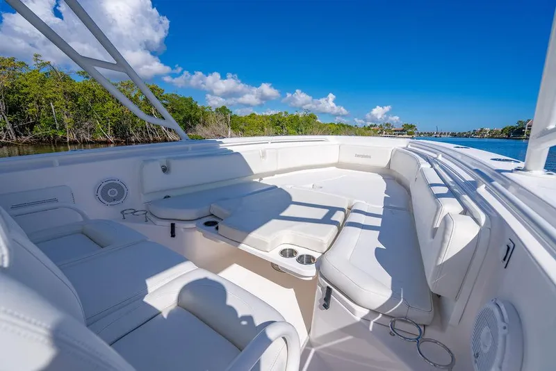 Slide: The Image of Everglades 355 Center Console 2019 - 51