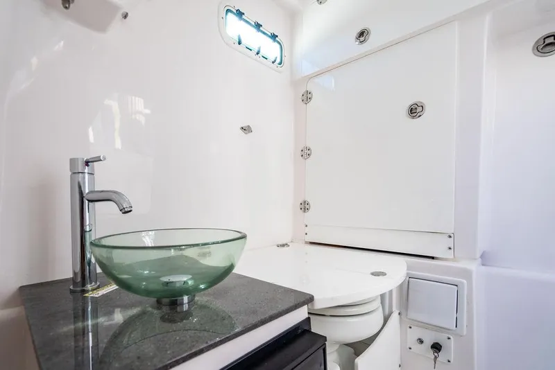 Slide: The Image of Everglades 355 Center Console 2019 - 62