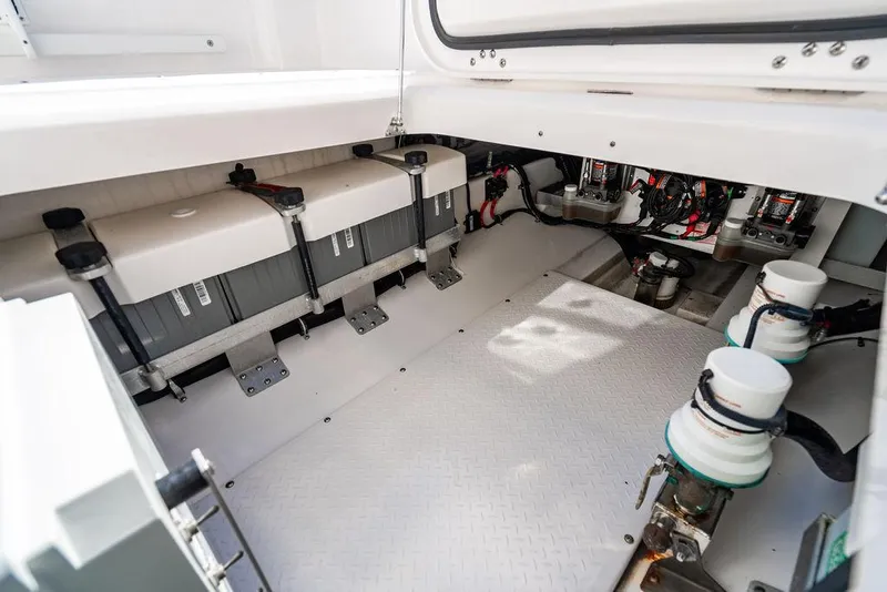 Slide: The Image of Everglades 355 Center Console 2019 - 65