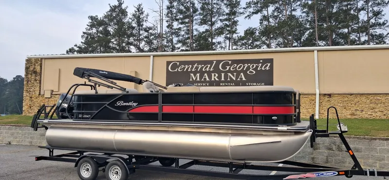 The Image of 2026 Bentley Pontoons Legacy 220 Navigator at Central Georgia Marina. - 0