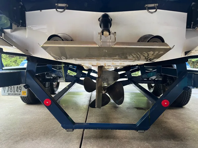 Slide: The Image of Underside of a 2015 MasterCraft X20 boat on a trailer. - 13