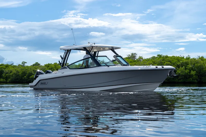 Slide: The Image of Boston Whaler 280 Vantage 2027 - 0