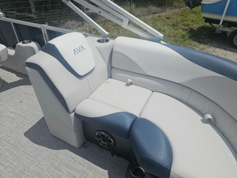 Slide: The Image of Luxurious seating in Avalon LSZ 2185 QUAD LOUNGER 2026 pontoon boat. - 11