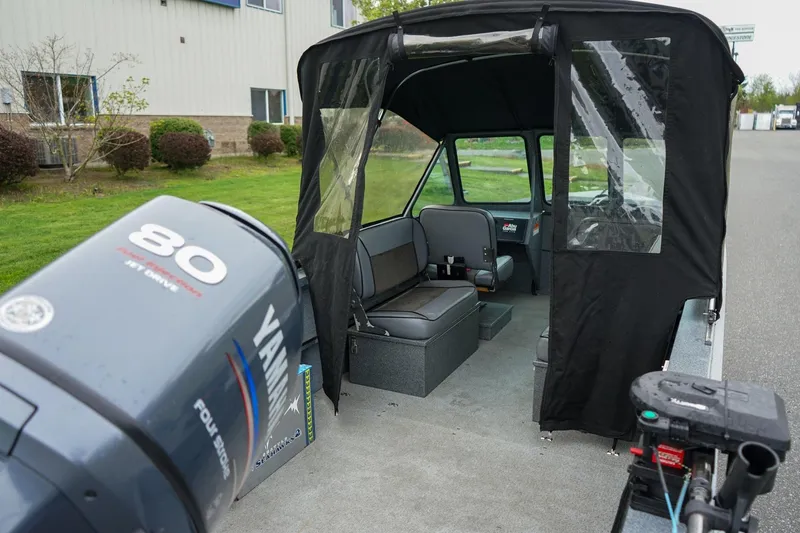 Slide: The Image of 2010 Alumaweld Stryker Sport 20 boat with Yamaha 80 engine, interior view. - 6
