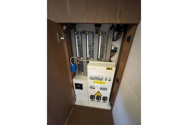 Slide: The Image of Electrical panel inside 2017 Jeanneau Leader 46 yacht. - 43