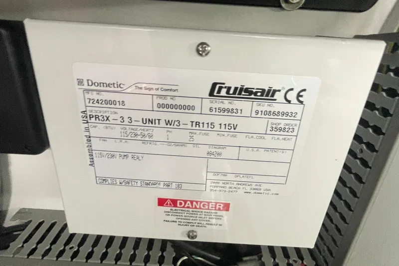 Slide: The Image of Label on Dometic Cruisair unit in 2017 Jeanneau Leader 46 boat. - 65