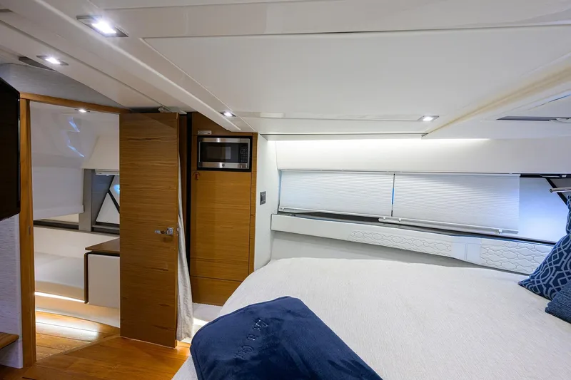 Slide: The Image of Luxurious interior of 2022 Tiara Yachts 43 LE, featuring modern design and comfortable amenities. - 41
