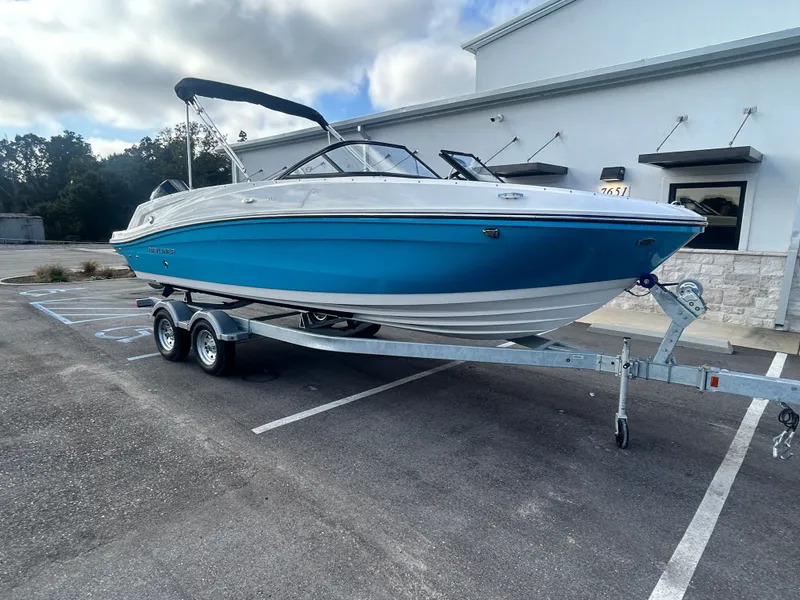 Slide: The Image of Bayliner VR6OB 2026 - 8