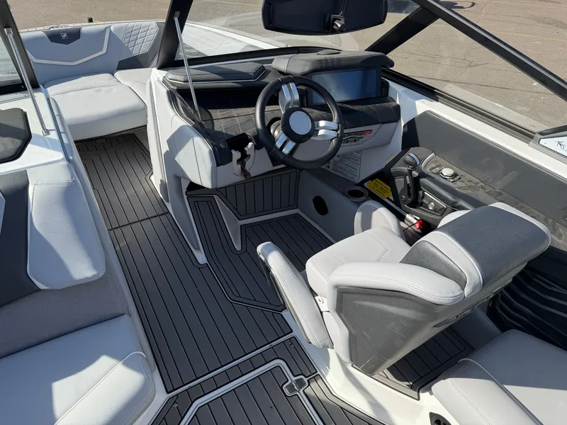 Slide: The Image of Nautique Super Air Nautique G23 2021 - 15