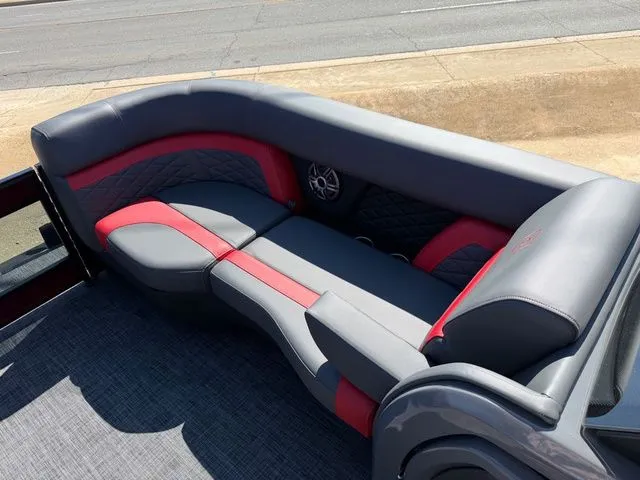 Slide: The Image of Godfrey Monaco 235 SFL - 250 Suzuki SS 2026 - 16