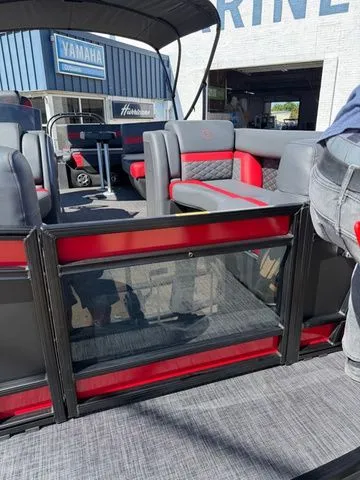 Slide: The Image of Godfrey Monaco 235 SFL - 250 Suzuki SS 2026 - 5