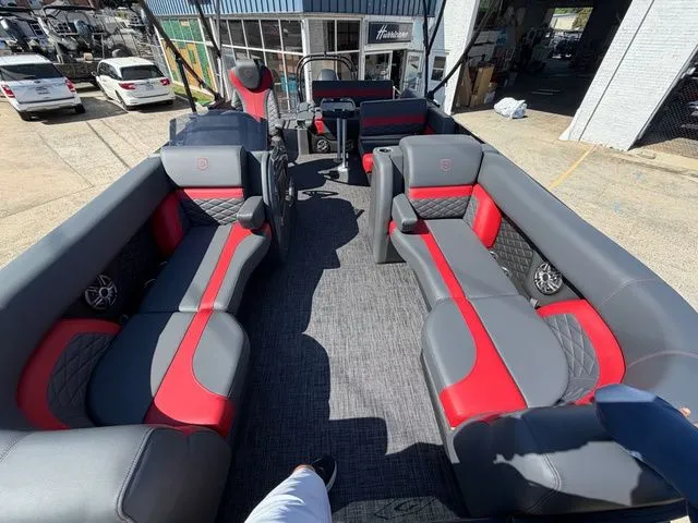 Slide: The Image of Godfrey Monaco 235 SFL - 250 Suzuki SS 2026 - 6