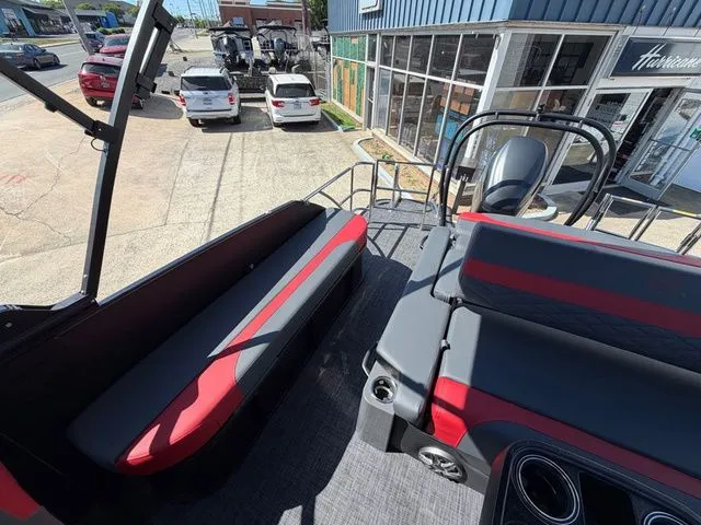 Slide: The Image of Godfrey Monaco 235 SFL - 250 Suzuki SS 2026 - 9