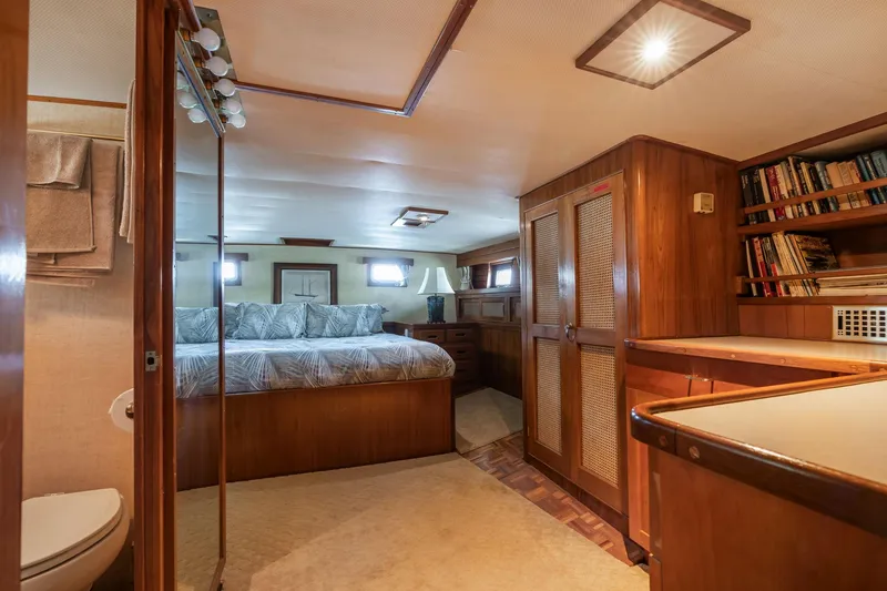 Slide: The Image of Interior of 1976 Grand Banks 52 Europa yacht. - 27