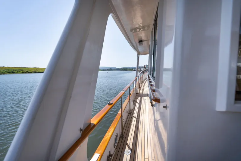 Slide: The Image of Grand Banks 52 Europa 1976 - 52