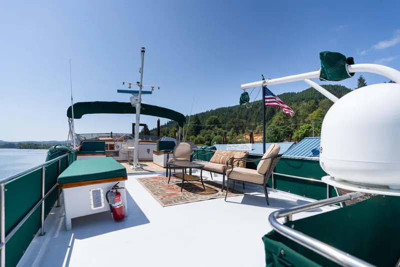 Slide: The Image of Grand Banks 52 Europa 1976 - 58