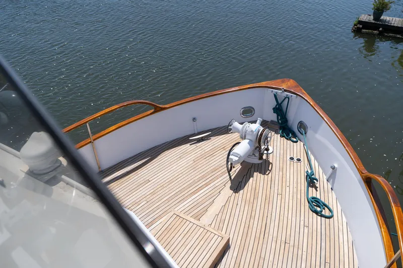 Slide: The Image of Grand Banks 52 Europa 1976 - 64