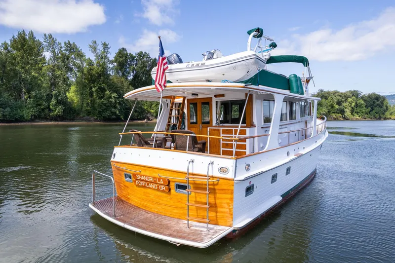 Slide: The Image of Grand Banks 52 Europa 1976 - 76