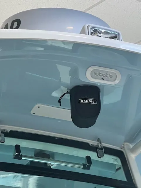 Slide: The Image of Boston Whaler 280 Outrage 2023 - 10