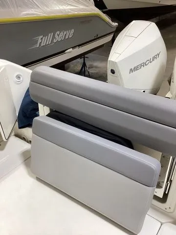 Slide: The Image of Boston Whaler 280 Outrage 2023 - 4