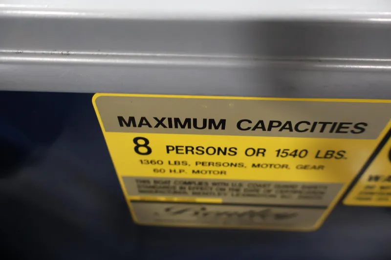 Slide: The Image of 2020 Bentley Pontoons 180 CRUISE capacity label: 8 persons or 1540 lbs. - 23