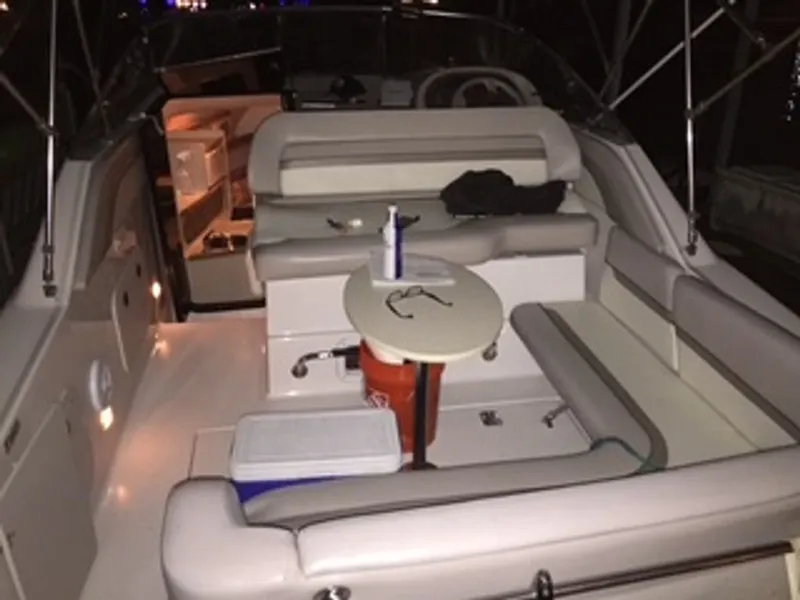 Slide: The Image of Four Winns 258 Vista 1997 - 3