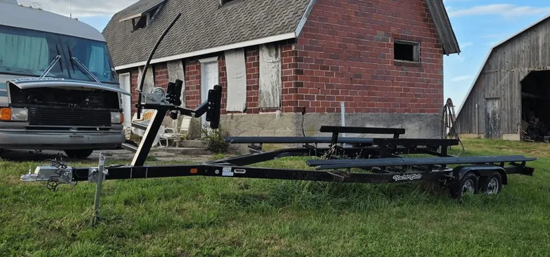 Slide: The Image of Harris KAYOT 2001 - 10