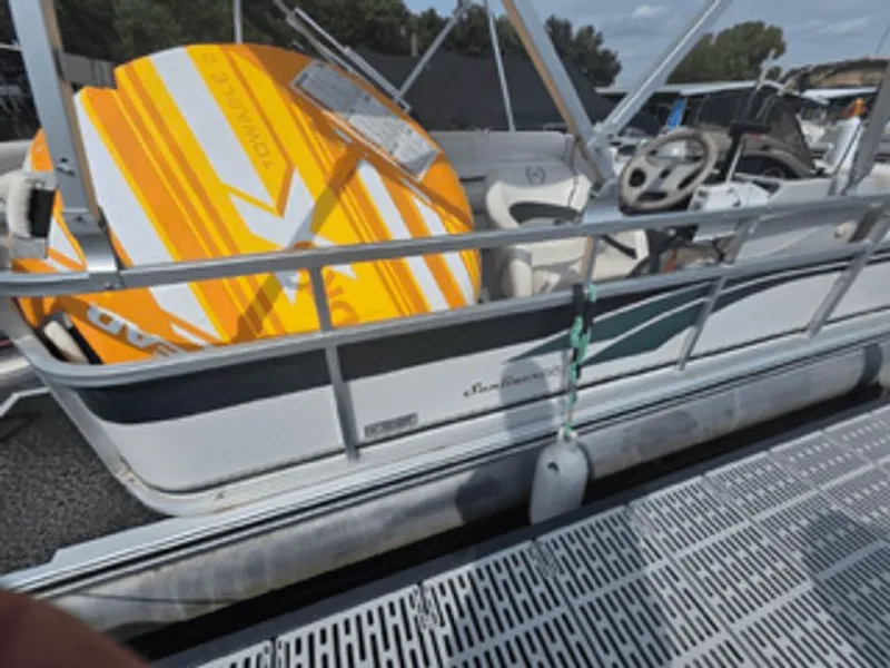 Slide: The Image of Harris KAYOT 2001 - 3