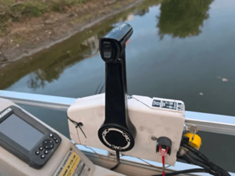 Slide: The Image of Harris KAYOT 2001 - 6