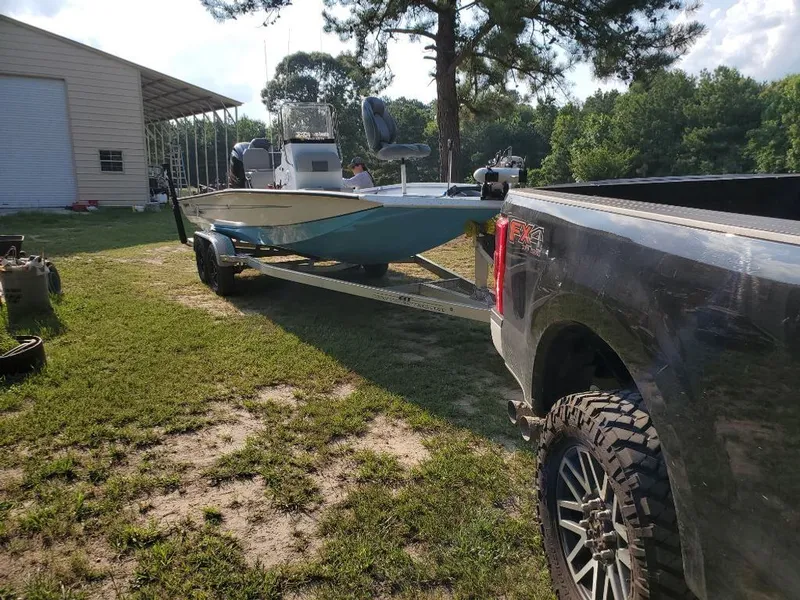 Slide: The Image of Garmin device installed on a 2021 Xpress H22B boat. - 8