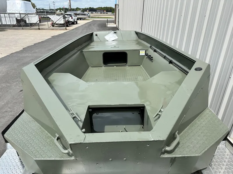 Slide: The Image of Edge Boats 1553DB 2026 - 4