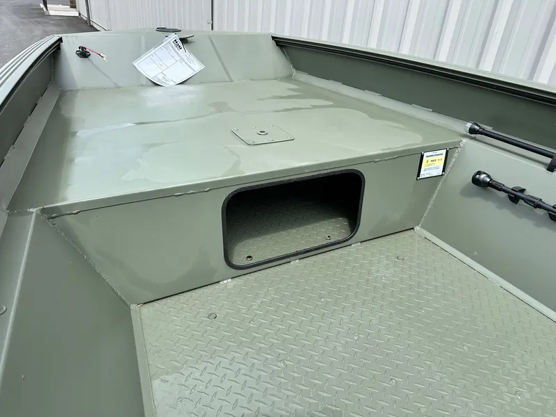 Slide: The Image of Edge Boats 1553DB 2026 - 7