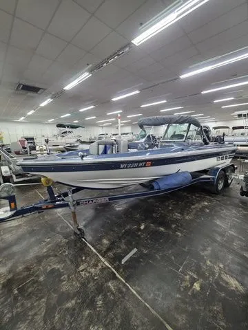 Slide: The Image of Charger Boats 190 Suv 2009 - 13