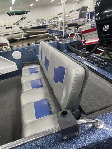 Slide: The Image of Charger Boats 190 Suv 2009 - 8