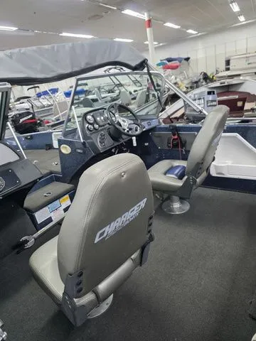 Slide: The Image of Charger Boats 190 Suv 2009 - 9