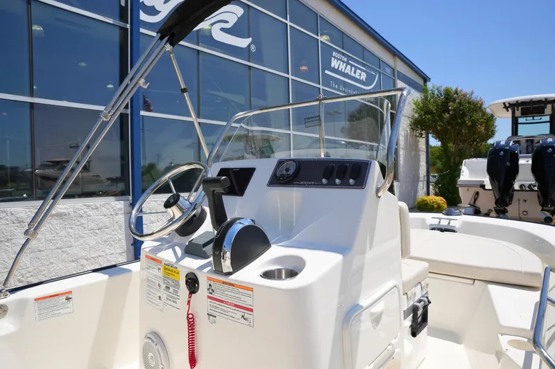 Slide: The Image of Boston Whaler 150 Montauk 2026 - 11