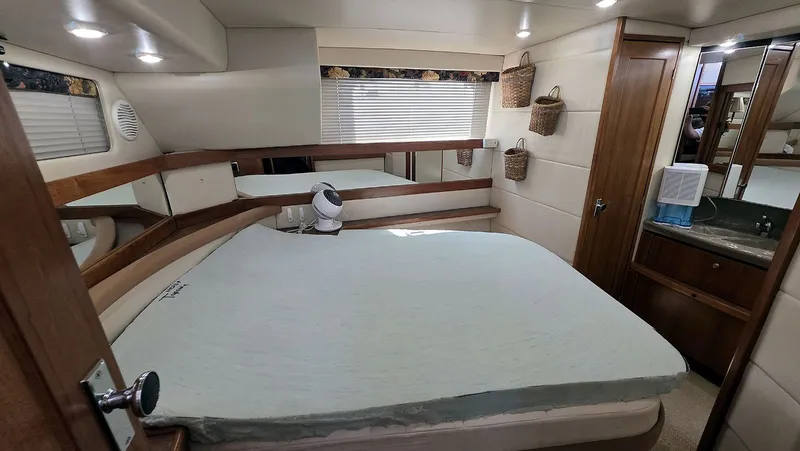 Slide: The Image of Master Stateroom Aft - 29