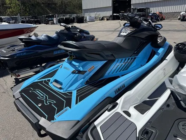 Slide: The Image of Yamaha FX SVHO 2025 - 4