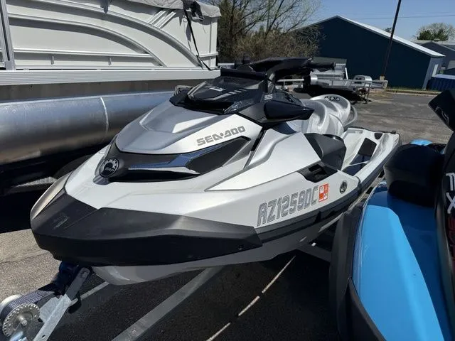 Slide: The Image of Sea-Doo GTX 2025 - 3