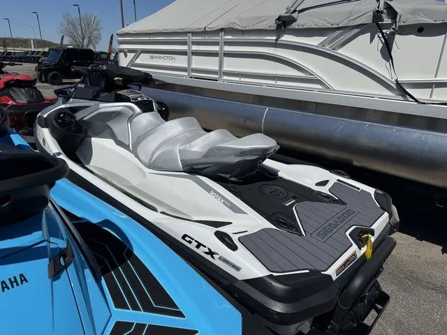 Slide: The Image of Sea-Doo GTX 2025 - 4