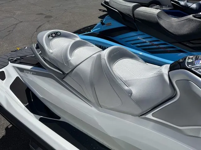 Slide: The Image of Sea-Doo GTX 2025 - 7