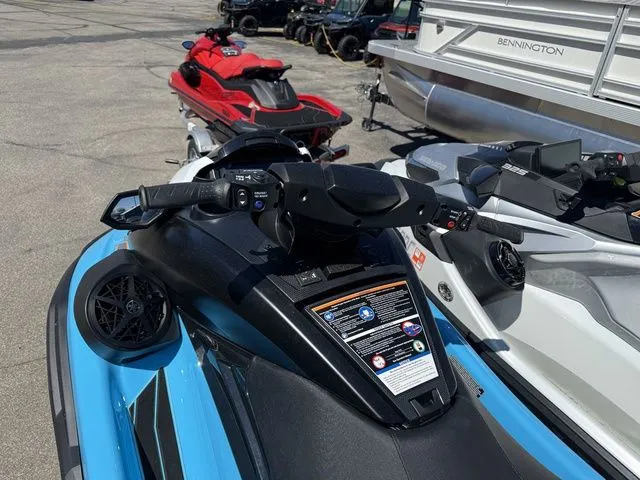 Slide: The Image of Yamaha FX SVHO 2025 - 7