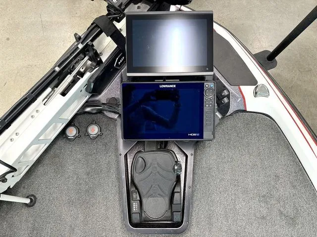 Slide: The Image of Skeeter FXR21 PRO 2026 - 10