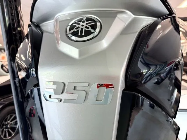 Slide: The Image of Skeeter FXR21 PRO 2026 - 12